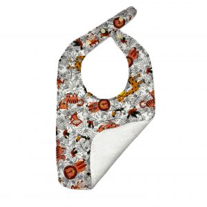 Babero hecho a mano con diseño de animales salvajes